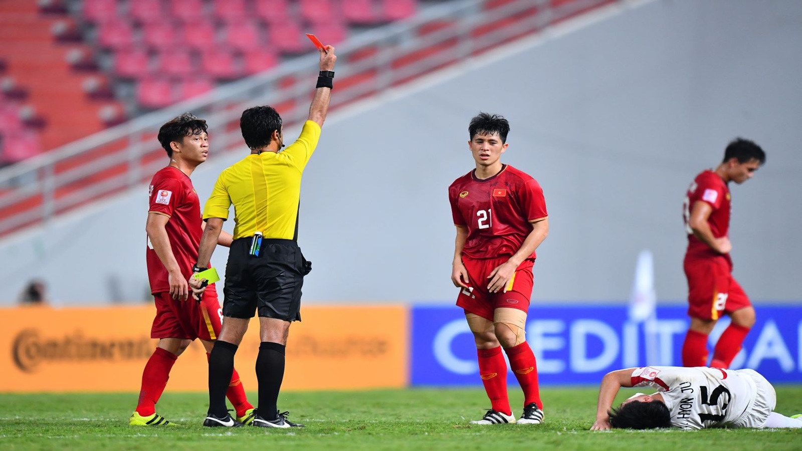 cách khởi động lại ma trận. FIFA đã đưa ra các nguyên tắc cơ bản đảm bảo công bằng và duy trì nhịp thi đấu.