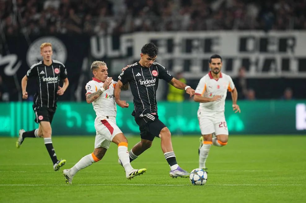 Eintracht Frankfurt vs Galatasaray (02:00 &#8211; 19/09)