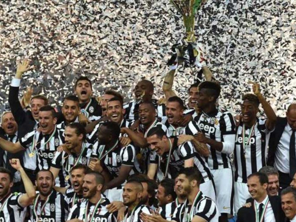 cau-thu-juventus-trong-hanh-dong-minh-chung-cho-tinh-than-chien-dau-khong-ngung-nghi