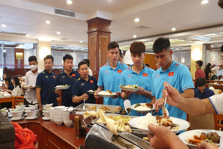 Chế độ dinh dưỡng khoa học để cơ thể khỏe mạnh