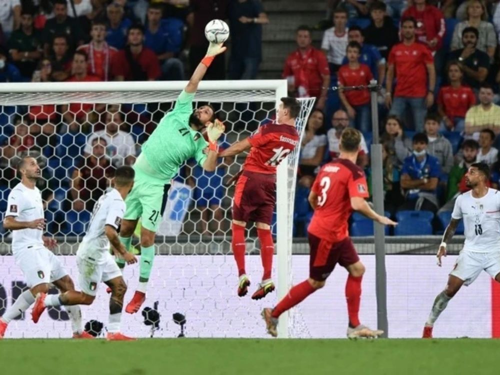 italy-va-chuoi-tran-bat-bai-khi-gap-cac-doi-hang-thap