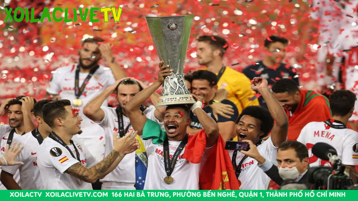 Sevilla xứng đáng là ông vua Cup C2