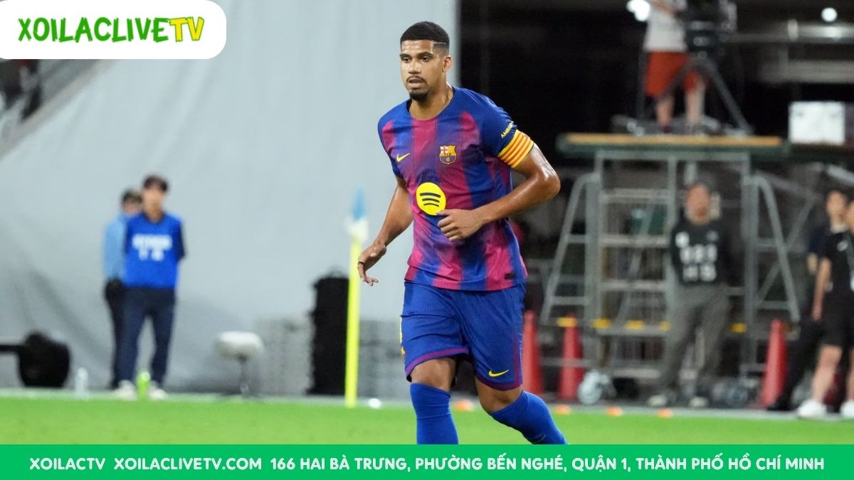 Bán Araujo là một nước cờ mạo hiểm trên bàn cờ tài chính của Barcelona. Liệu đây có phải là một canh bạc thành công?