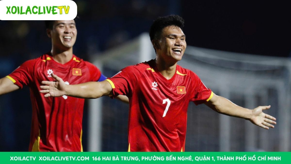 Khoảnh khắc vỡ òa: Bàn thắng không chỉ là sự khai thông thế bế tắc mà còn là phần thưởng cho sức ép nghẹt thở và tinh thần không bỏ cuộc mà ĐT Việt Nam tạo ra trong hiệp hai.
