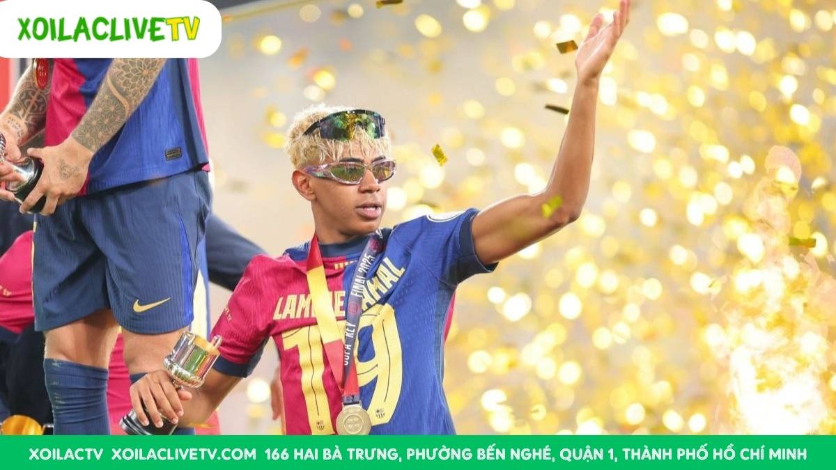 Ở tuổi 18, Lamine Yamal không chỉ đối mặt với đối thủ trên sân cỏ mà còn cả áp lực khổng lồ từ truyền thông và sự kỳ vọng của dư luận.