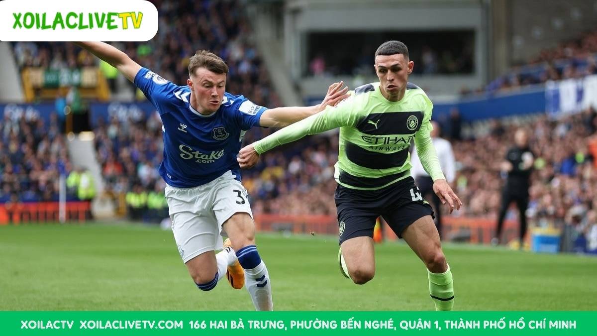 Xoilac TV nhận định Man City sẽ tạo ra thế trận vây hãm toàn diện trước hàng thủ "xe bus" nhiều tầng của Everton tại Etihad.